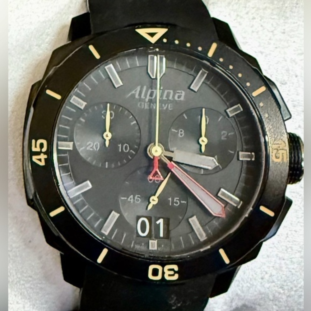 Alpina Seastrong Diver Chronograph Date Sports Mens Watch - Picture 2 of 8